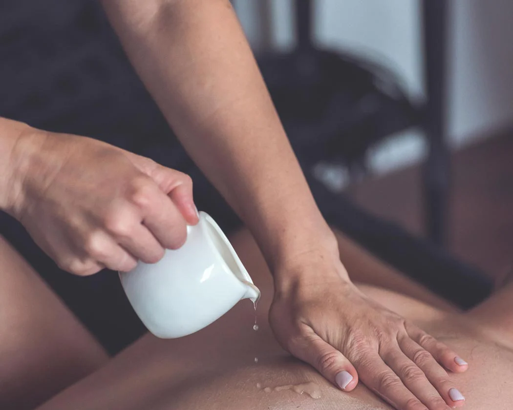 Kissable Strawberry Massage Candle - Image 6