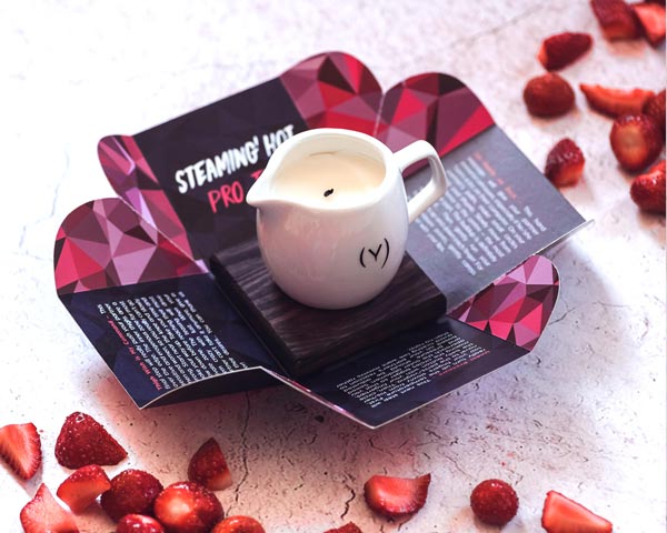 Kissable Strawberry Massage Candle - Image 8
