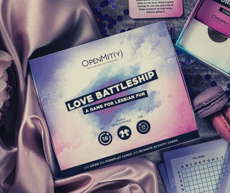 Lesbian sex position cards - Image 10