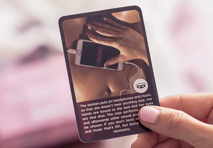 Intimacy card game "Love Matching" for couples - Image 5